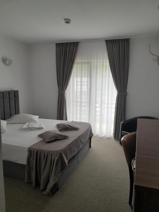 Hotel Pensiunea Floare De Colt Băile Herculane Exteriér fotografie